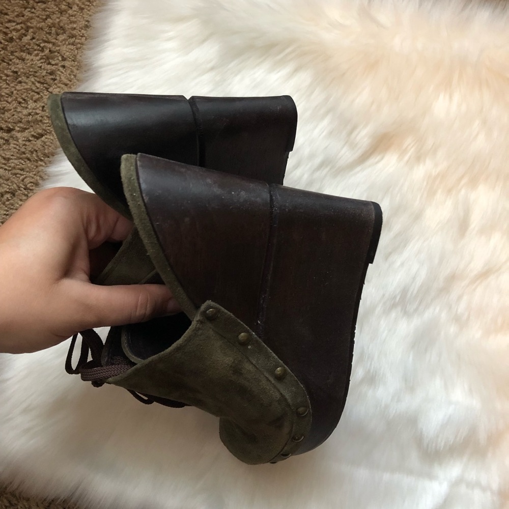 DIANE VON FURSTENBERG Green Suede Mules/Clogs - Picture 7 of 8